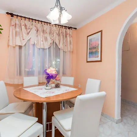 Awesome In With 2 Bedrooms&wifi Rijeka