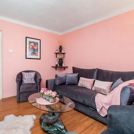 Stunning In With Kitchen Apartment Rijeka