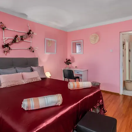 2 Bedroom Cozy In Rijeka