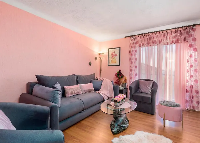 Appartamento 2 Bedroom In *