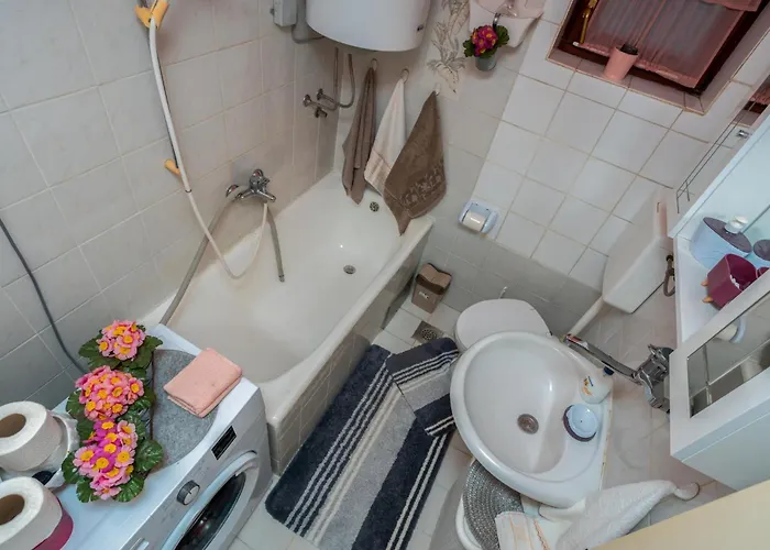 2 Bedroom In